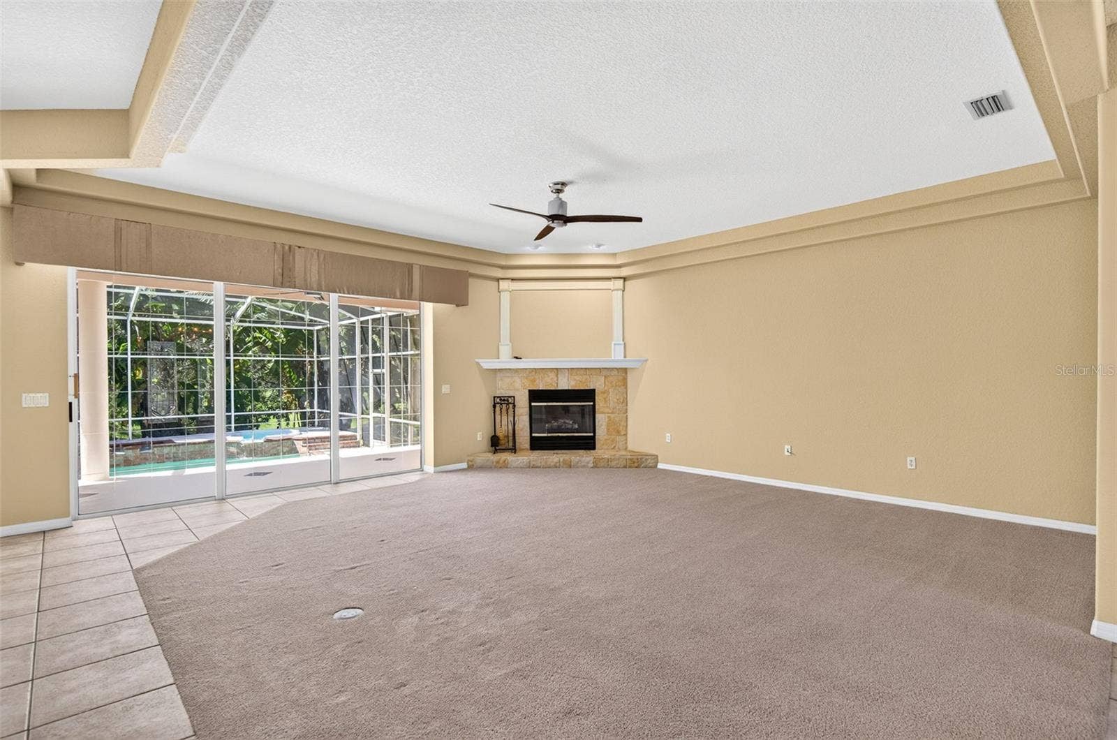 725 CITRUS WOOD LANE, Valrico, FL 33594 725 CITRUS WOOD LANE, Valrico, FL 33594