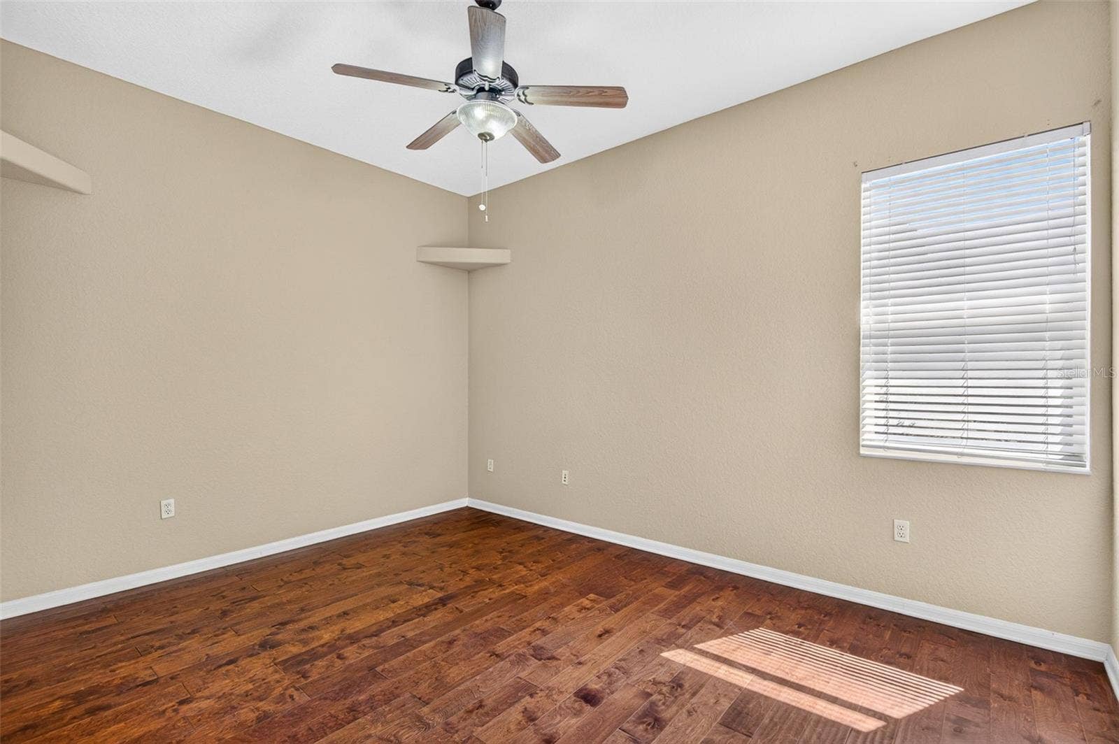 725 CITRUS WOOD LANE, Valrico, FL 33594 725 CITRUS WOOD LANE, Valrico, FL 33594