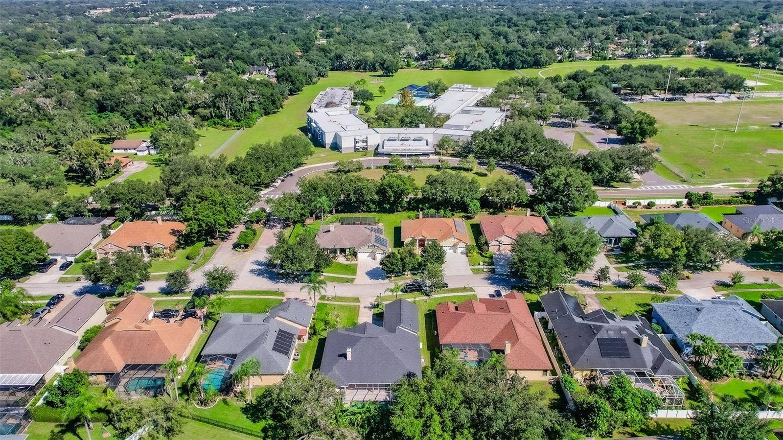725 CITRUS WOOD LANE, Valrico, FL 33594 725 CITRUS WOOD LANE, Valrico, FL 33594