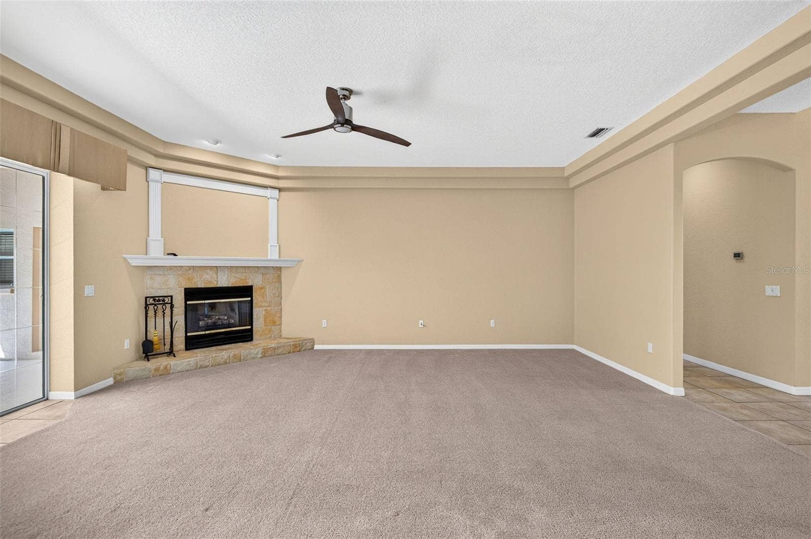 725 CITRUS WOOD LANE, Valrico, FL 33594 725 CITRUS WOOD LANE, Valrico, FL 33594