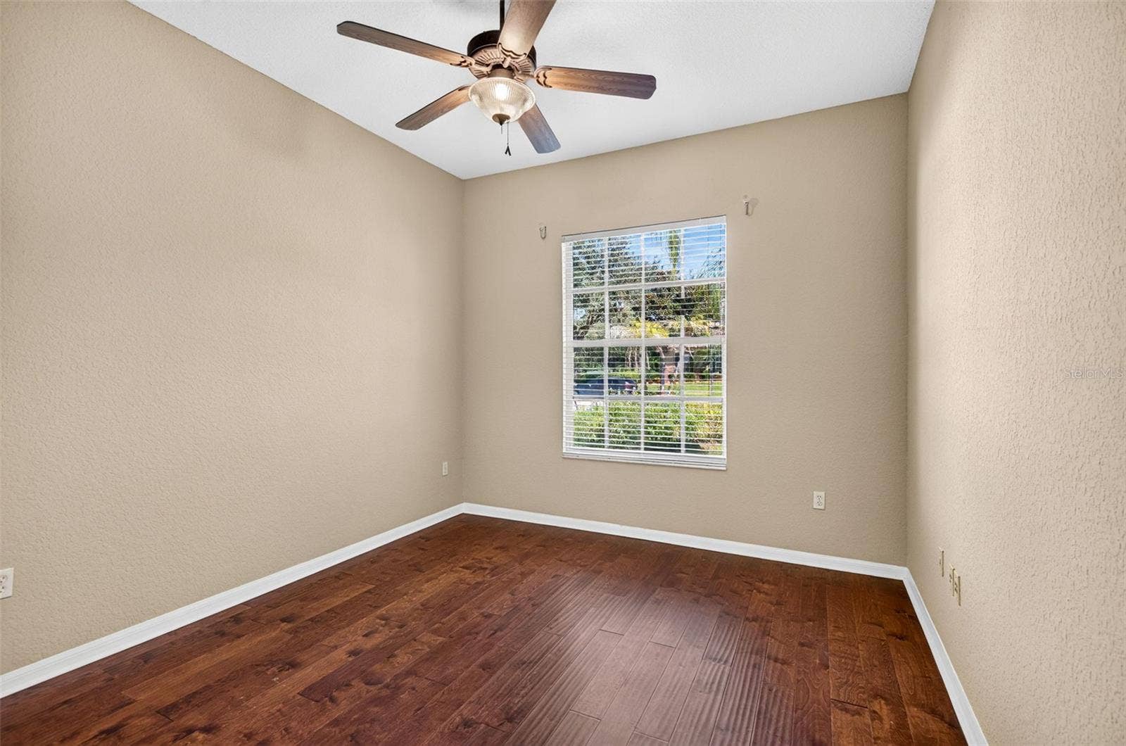 725 CITRUS WOOD LANE, Valrico, FL 33594 725 CITRUS WOOD LANE, Valrico, FL 33594