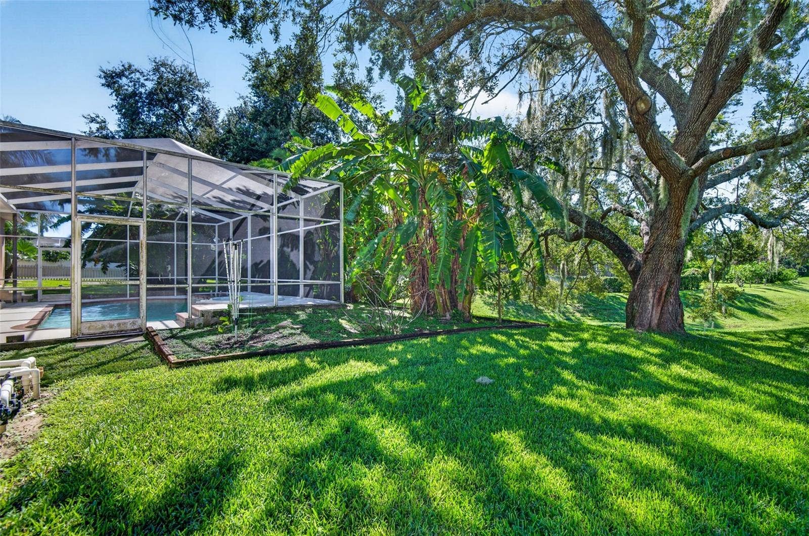 725 CITRUS WOOD LANE, Valrico, FL 33594 725 CITRUS WOOD LANE, Valrico, FL 33594