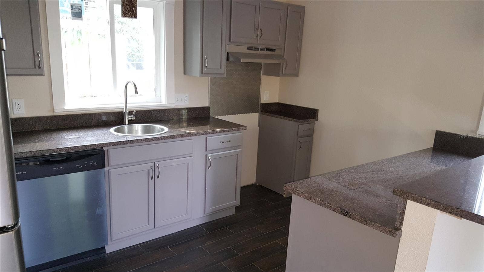 1646 28TH AVENUE N, St Petersburg, FL 33713 1646 28TH AVENUE N, St Petersburg, FL 33713