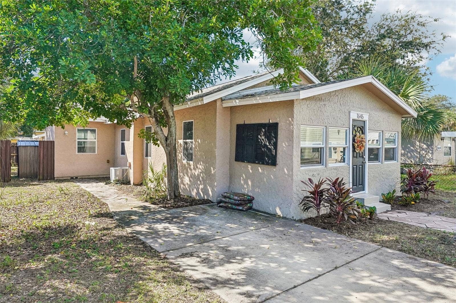 1646 28TH AVENUE N, St Petersburg, FL 33713 1646 28TH AVENUE N, St Petersburg, FL 33713