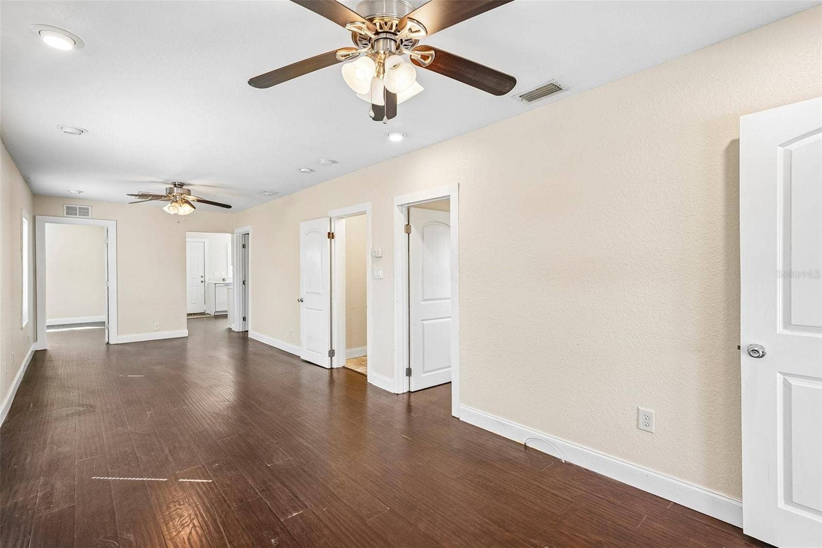 1646 28TH AVENUE N, St Petersburg, FL 33713 1646 28TH AVENUE N, St Petersburg, FL 33713
