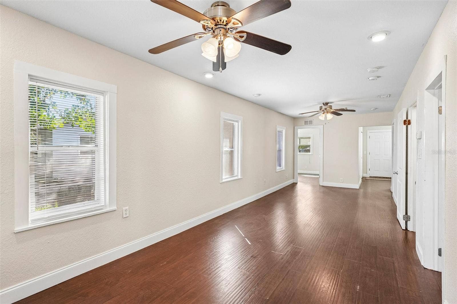 1646 28TH AVENUE N, St Petersburg, FL 33713 1646 28TH AVENUE N, St Petersburg, FL 33713