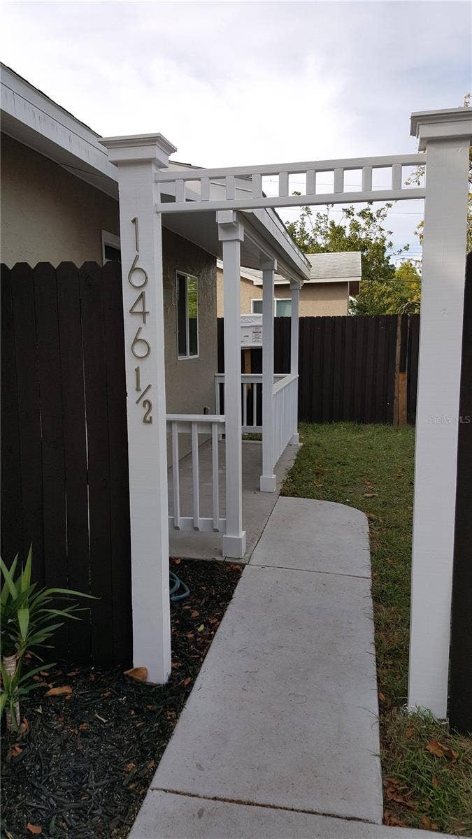 1646 28TH AVENUE N, St Petersburg, FL 33713 1646 28TH AVENUE N, St Petersburg, FL 33713