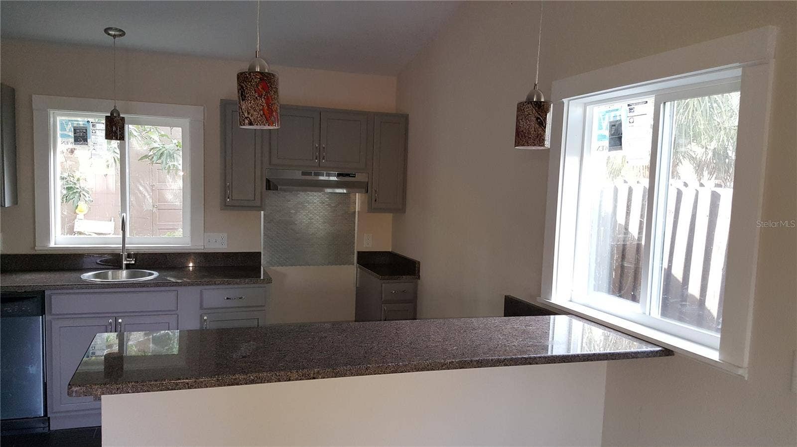 1646 28TH AVENUE N, St Petersburg, FL 33713 1646 28TH AVENUE N, St Petersburg, FL 33713