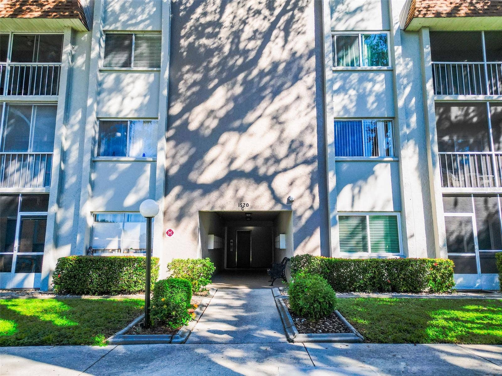1520 GLEN OAKS DRIVE E, #244, Sarasota, FL 34232 1520 GLEN OAKS DRIVE E, #244, Sarasota, FL 34232