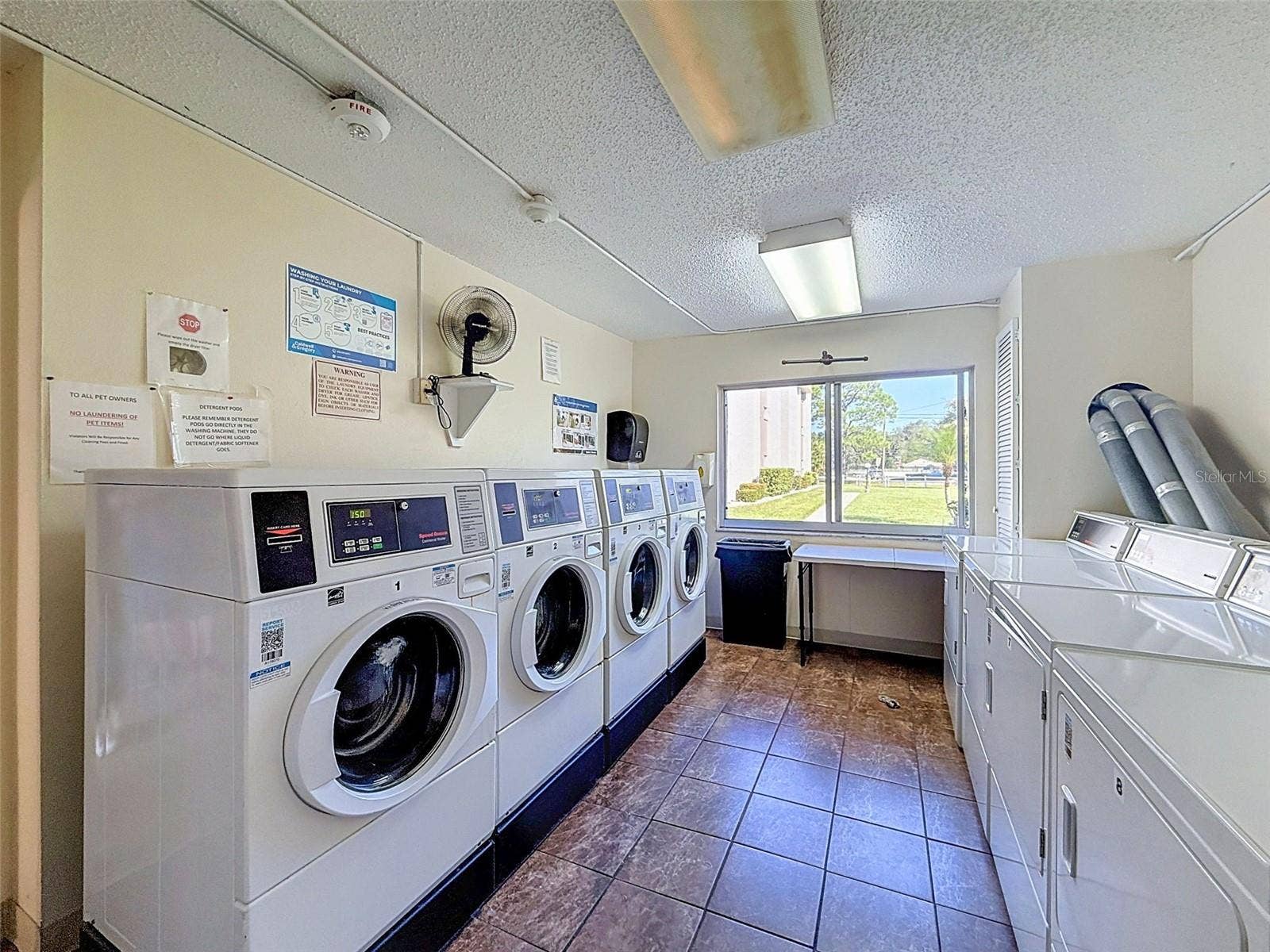 1520 GLEN OAKS DRIVE E, #244, Sarasota, FL 34232 1520 GLEN OAKS DRIVE E, #244, Sarasota, FL 34232