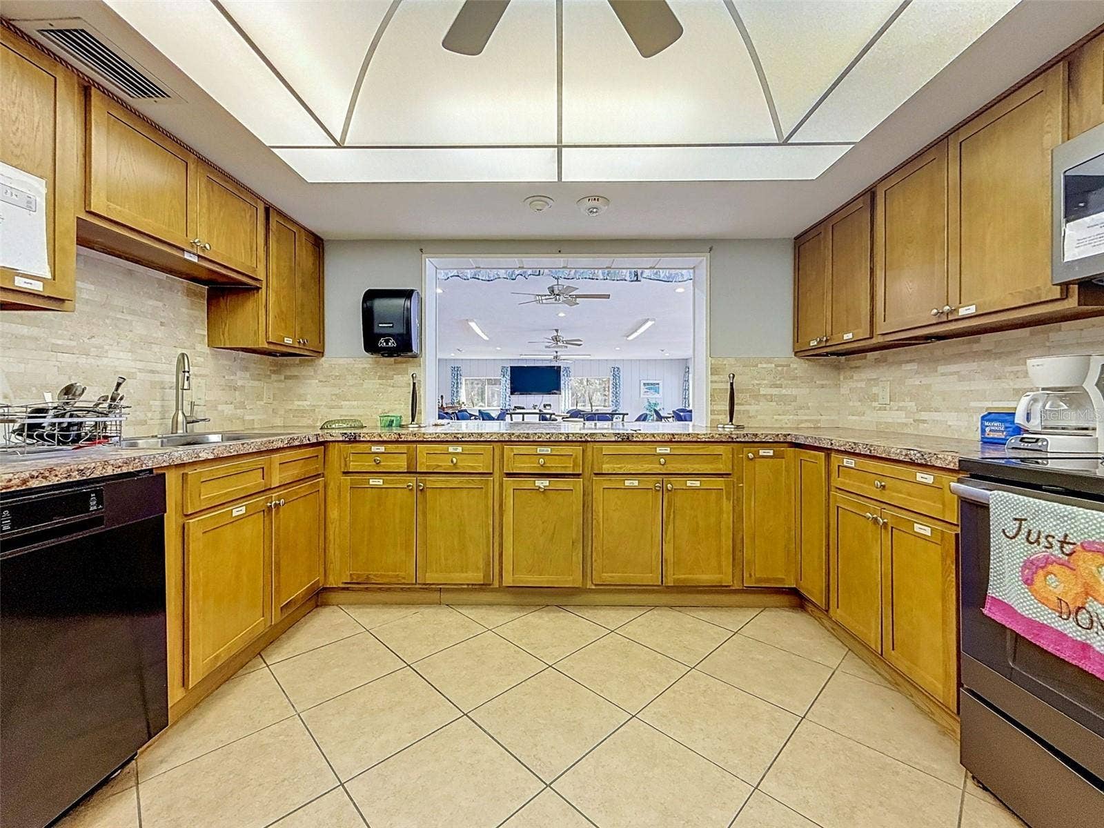 1520 GLEN OAKS DRIVE E, #244, Sarasota, FL 34232 1520 GLEN OAKS DRIVE E, #244, Sarasota, FL 34232
