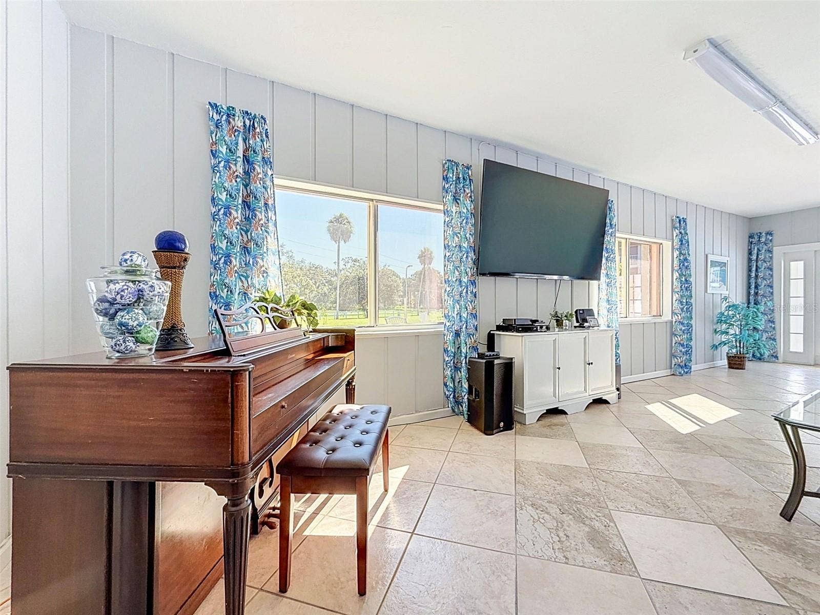 1520 GLEN OAKS DRIVE E, #244, Sarasota, FL 34232 1520 GLEN OAKS DRIVE E, #244, Sarasota, FL 34232
