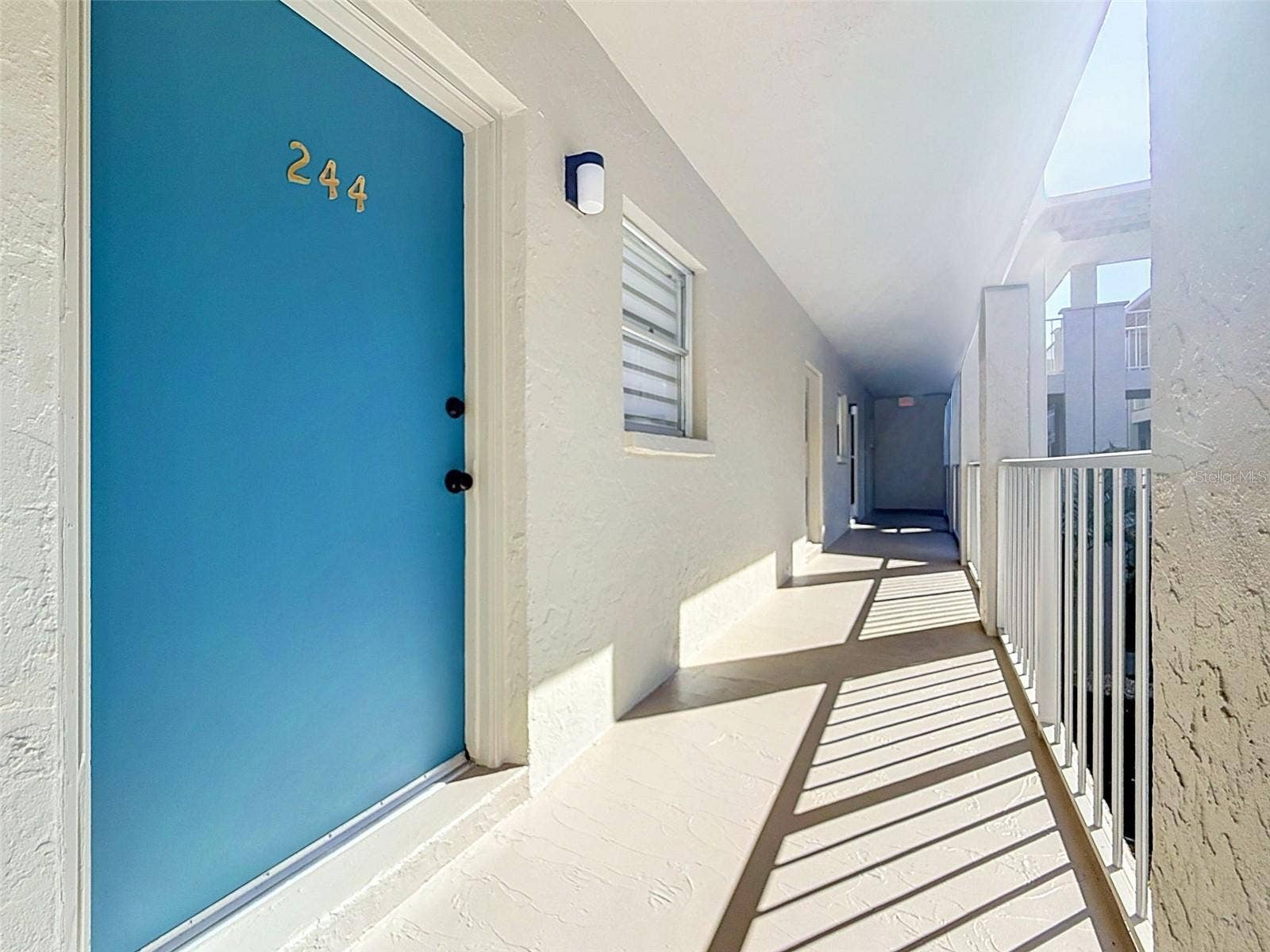 1520 GLEN OAKS DRIVE E, #244, Sarasota, FL 34232 1520 GLEN OAKS DRIVE E, #244, Sarasota, FL 34232