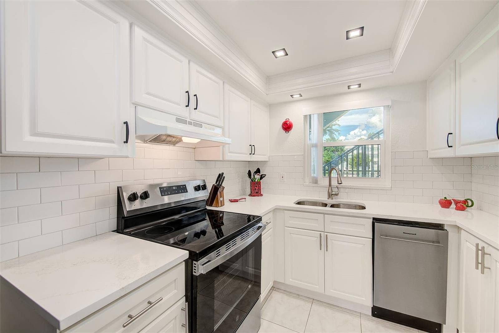 6201 2ND STREET E, #74, St Pete Beach, FL 33706 Updated Kitchen with SS appliances