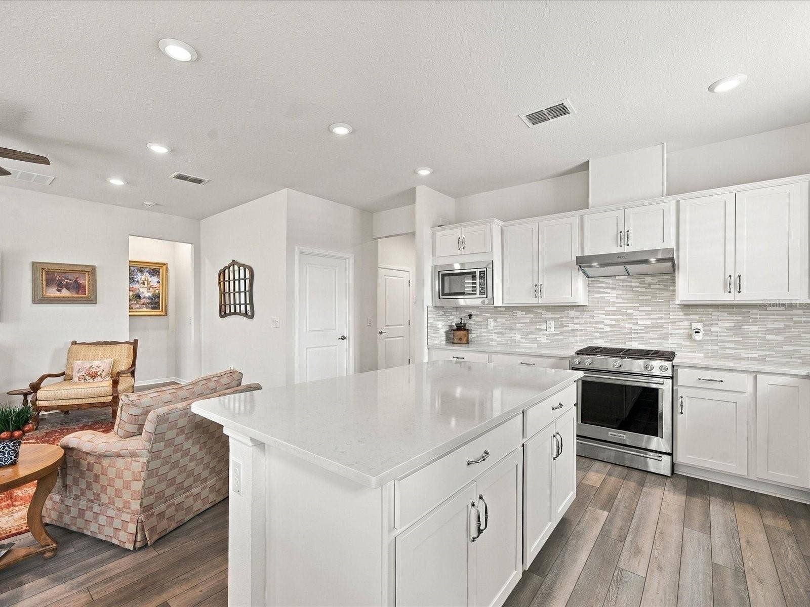 5547 BAY TIDE COURT, Land O Lakes, FL 34638 5547 BAY TIDE COURT, Land O Lakes, FL 34638