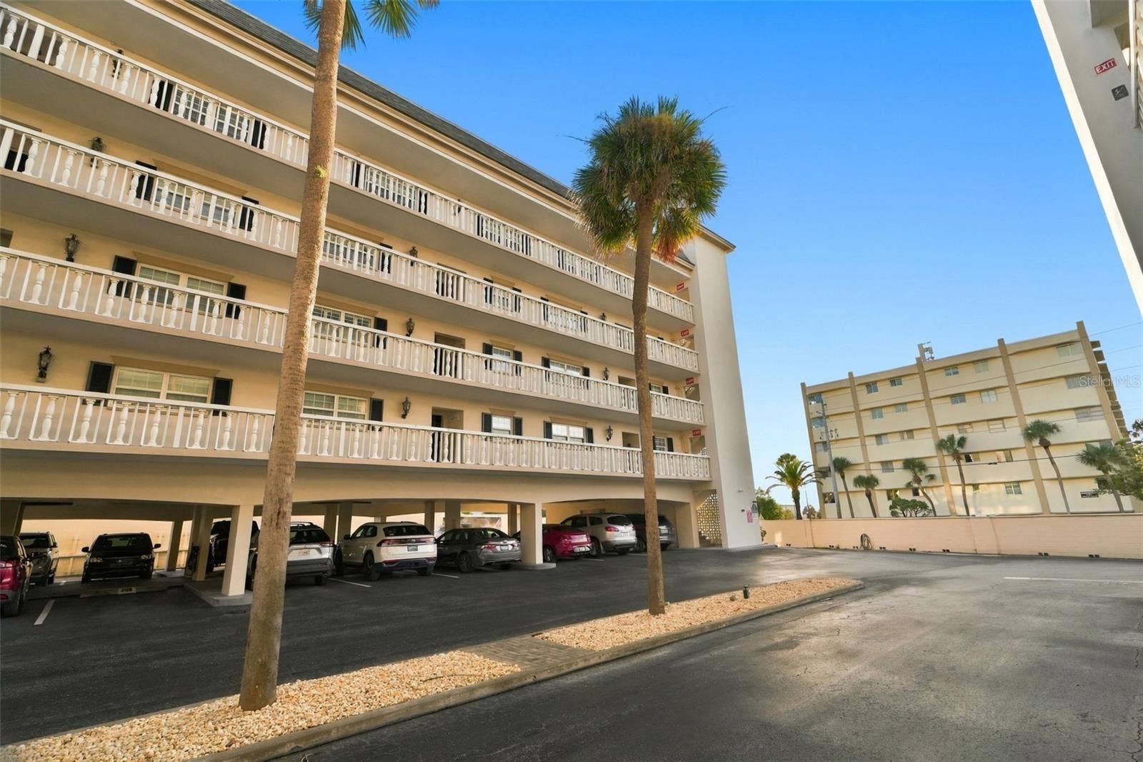 131 BLUFF VIEW DRIVE, #107, Belleair Bluffs, FL 33770