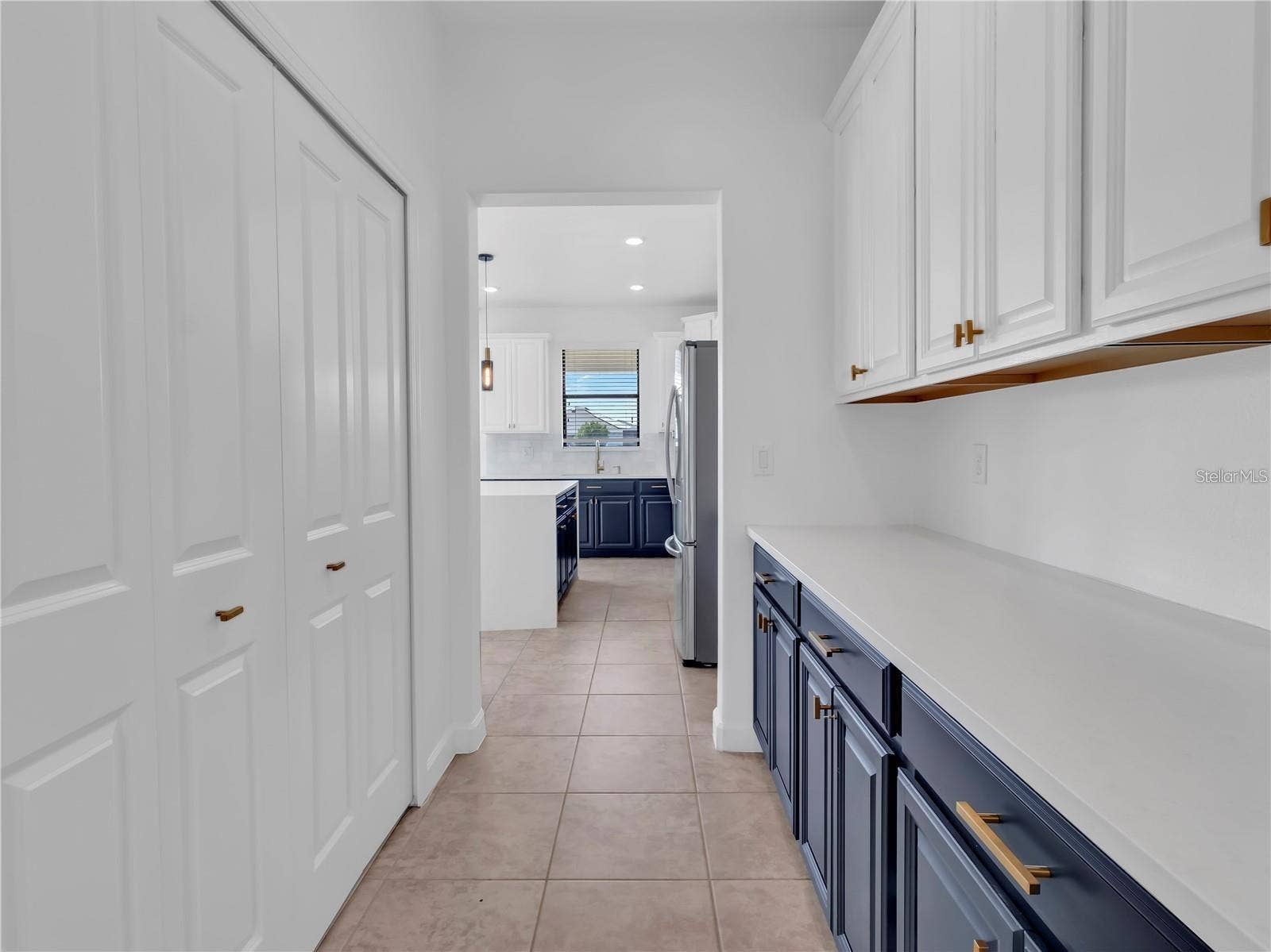 5052 IVORY STONE DRIVE, Wimauma, FL 33598 5052 IVORY STONE DRIVE, Wimauma, FL 33598