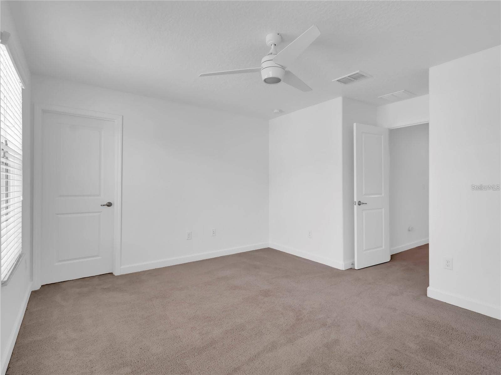 5052 IVORY STONE DRIVE, Wimauma, FL 33598 5052 IVORY STONE DRIVE, Wimauma, FL 33598