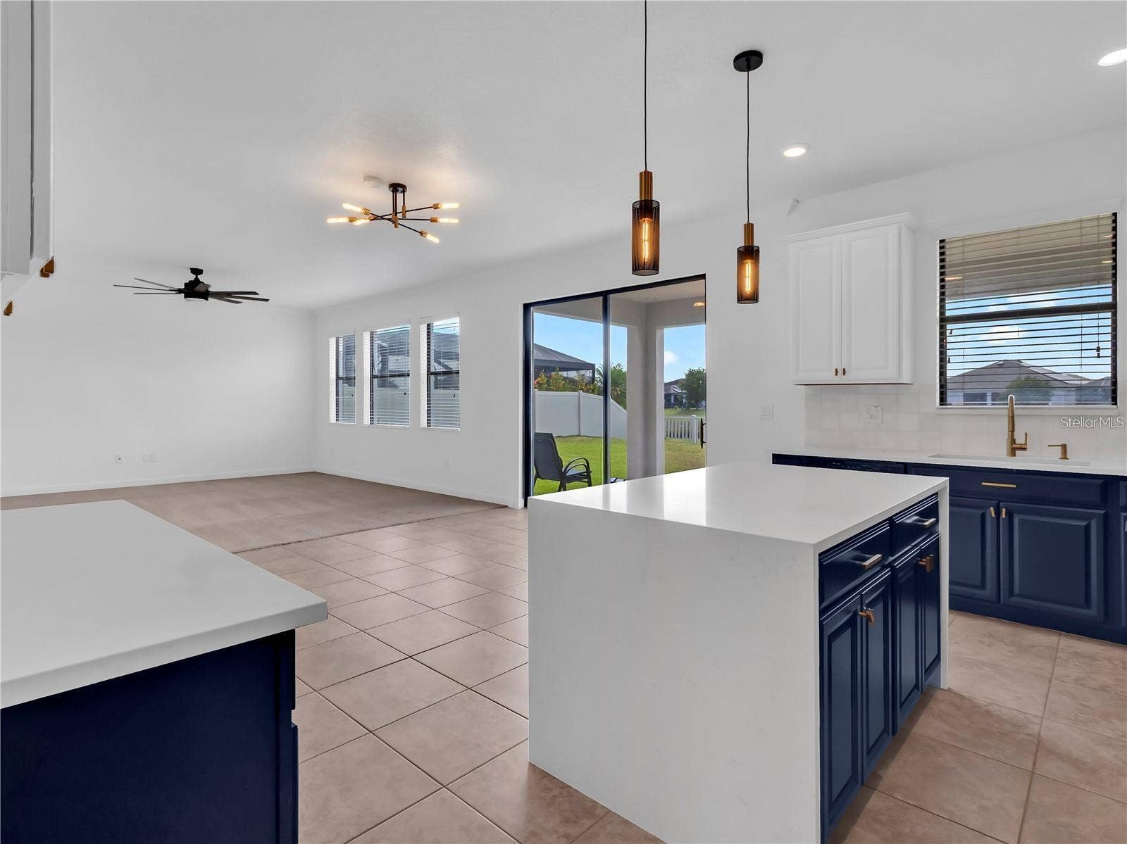 5052 IVORY STONE DRIVE, Wimauma, FL 33598 5052 IVORY STONE DRIVE, Wimauma, FL 33598