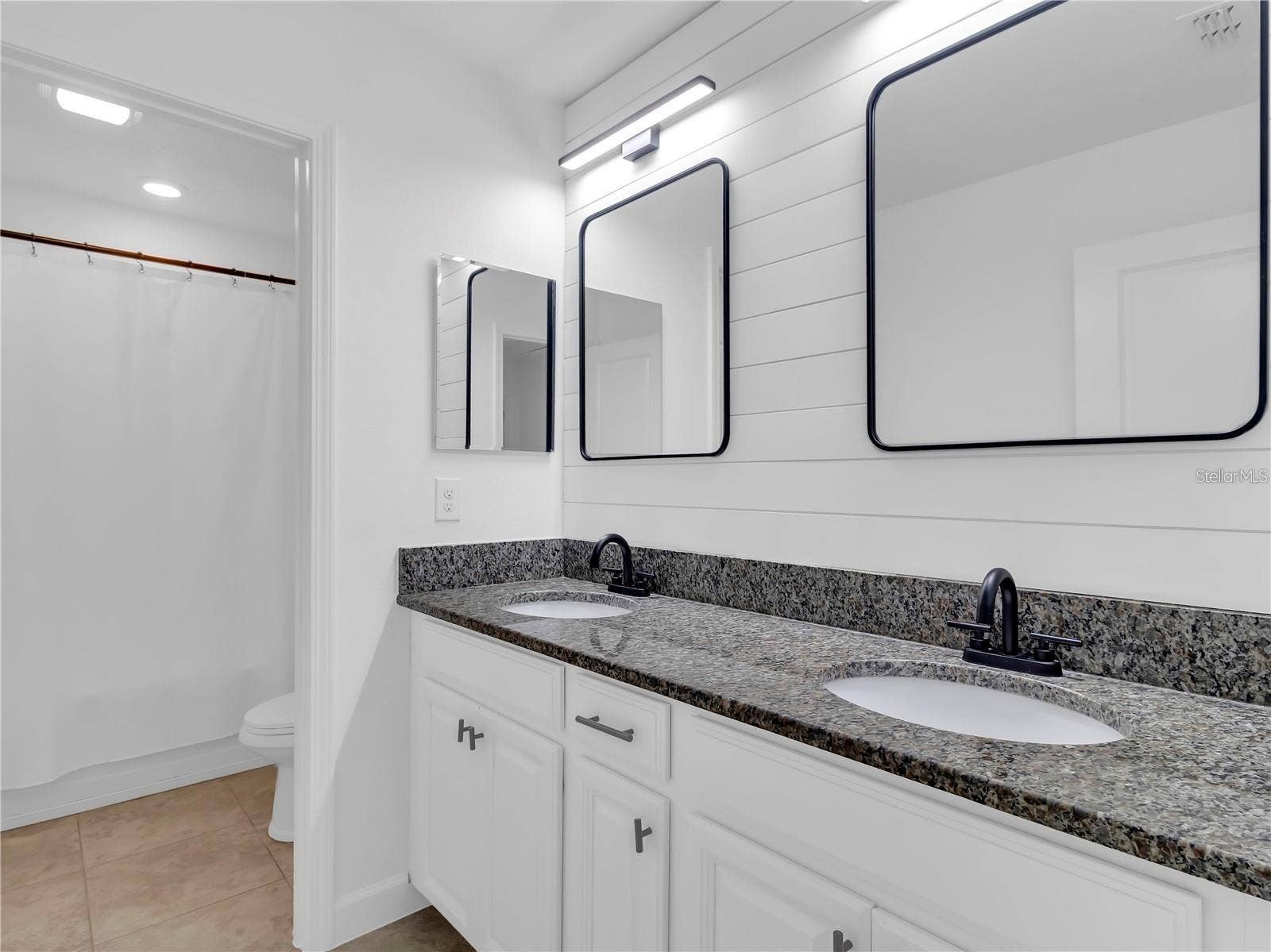 5052 IVORY STONE DRIVE, Wimauma, FL 33598 5052 IVORY STONE DRIVE, Wimauma, FL 33598