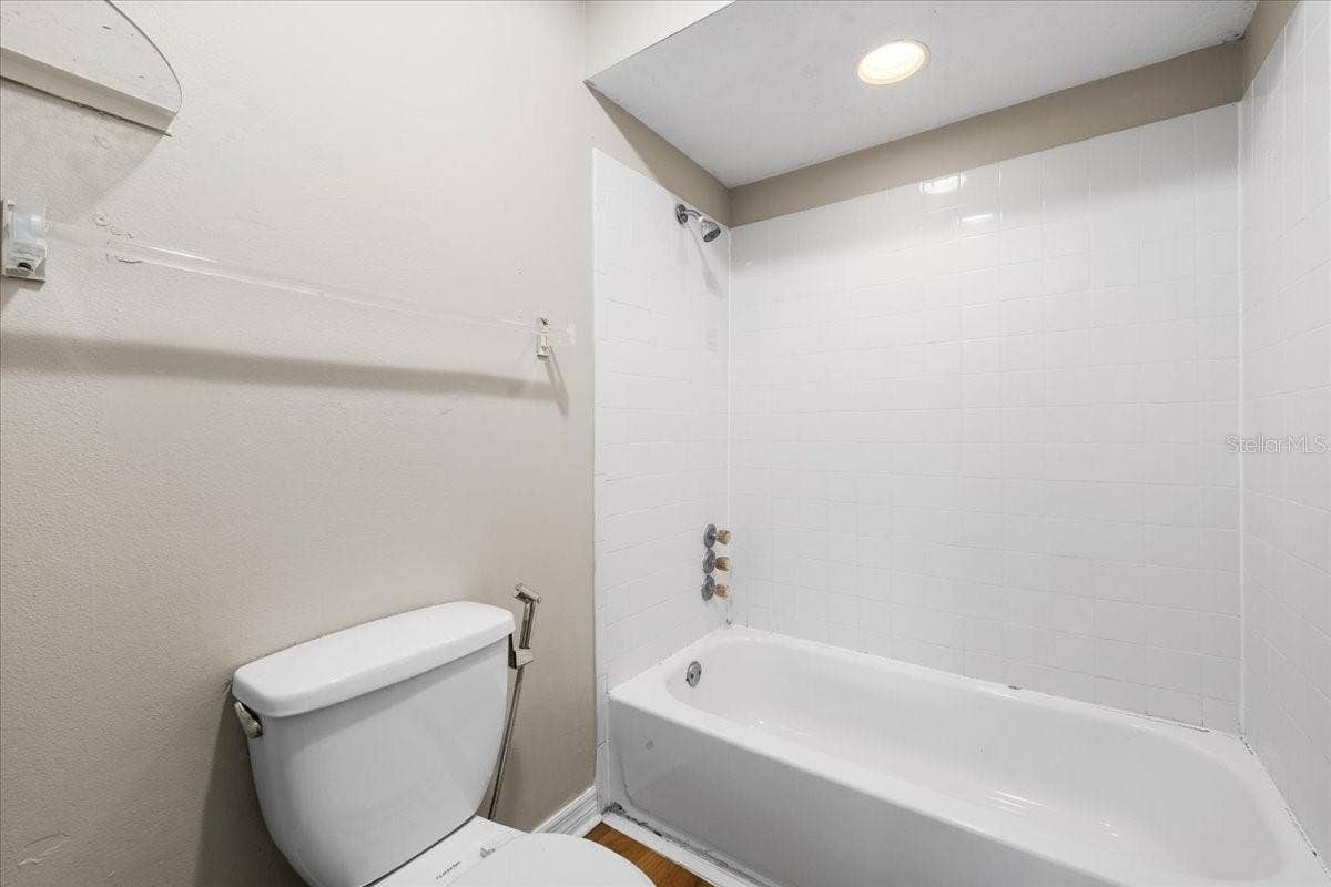 7903 CEDAR DRIVE, Temple Terrace, FL 33637