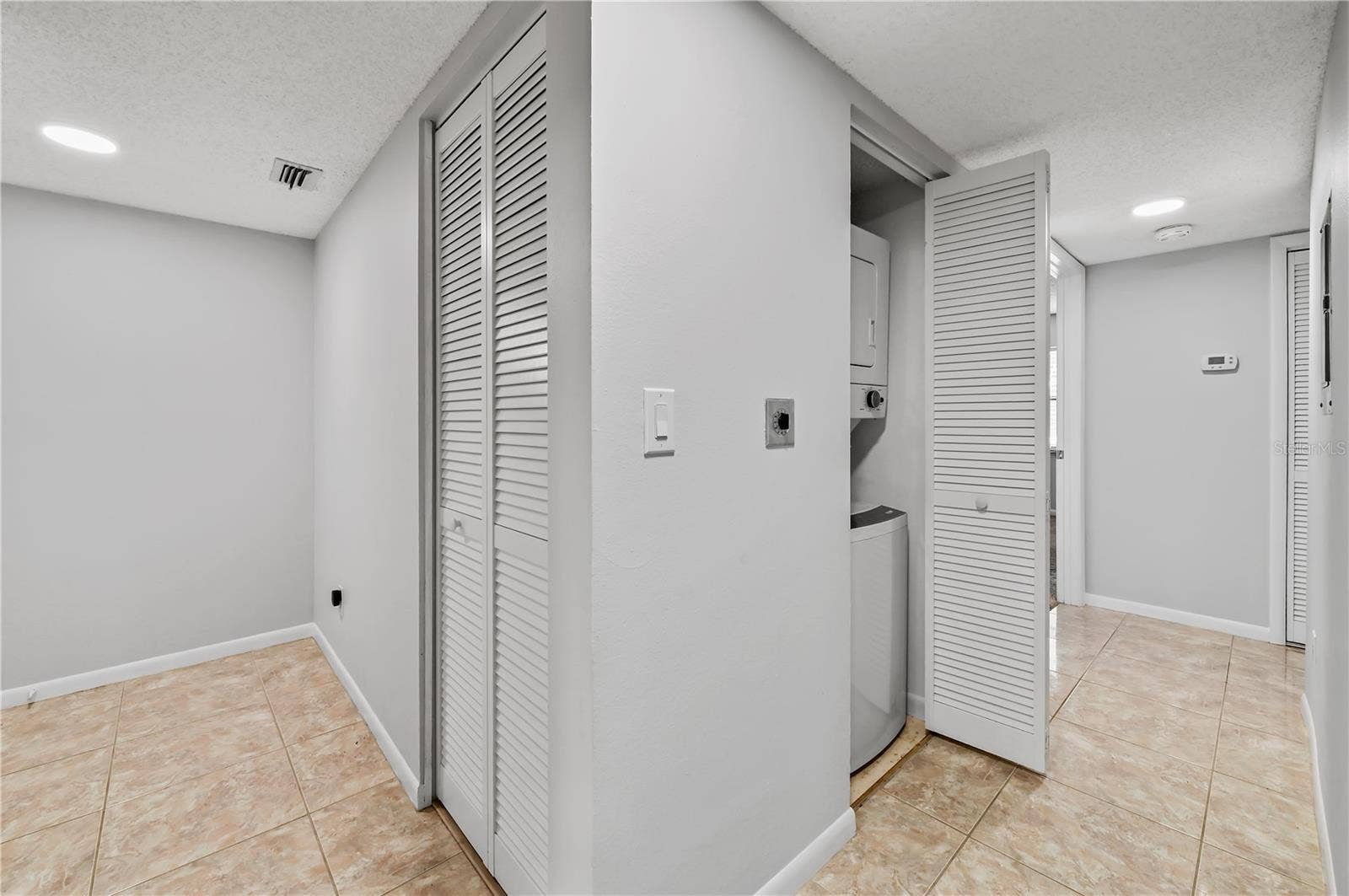 3399 MERMOOR DRIVE, #210, Palm Harbor, FL 34685
