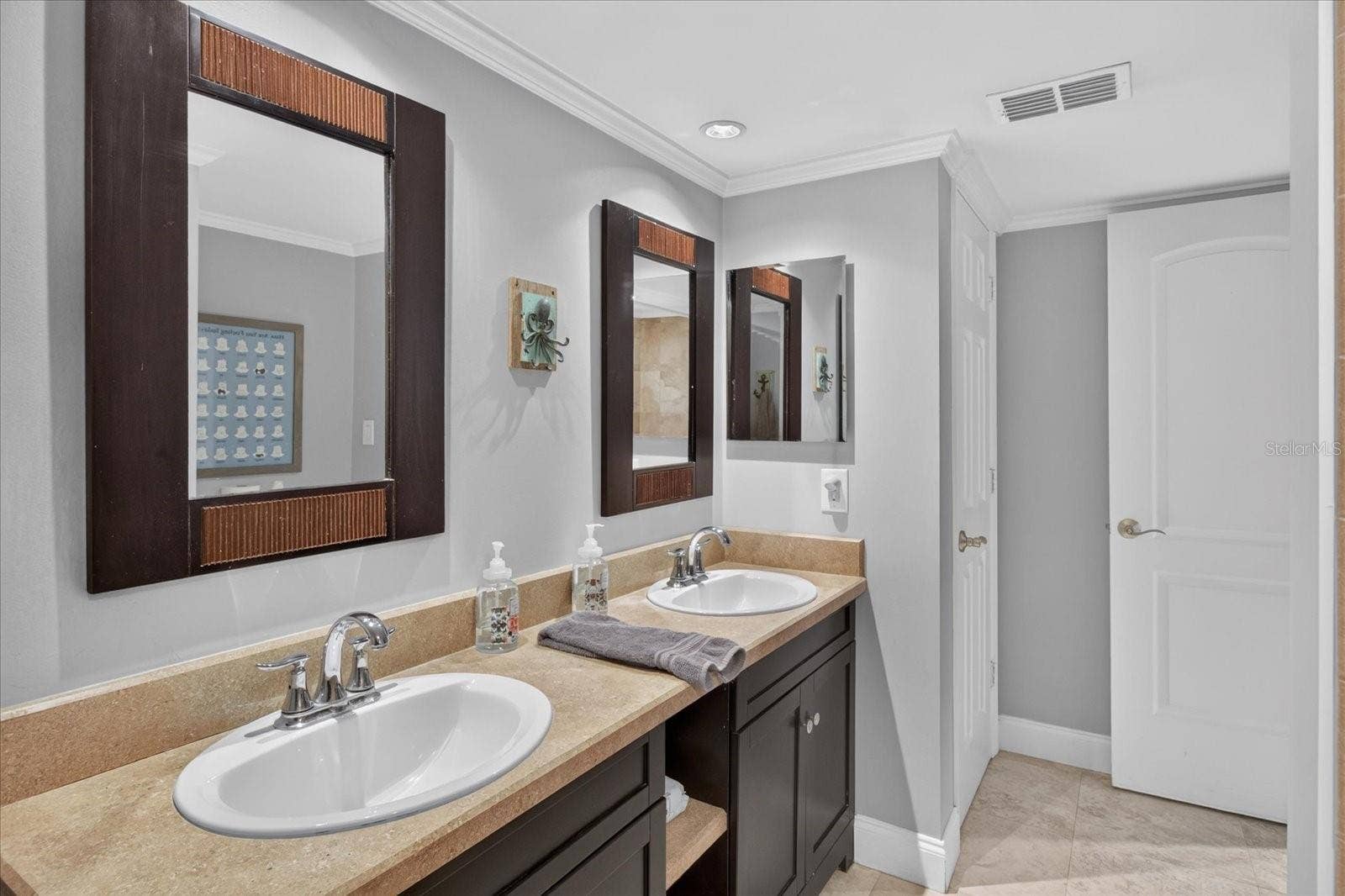 2406 COUNTRY TRAILS DRIVE, Safety Harbor, FL 34695