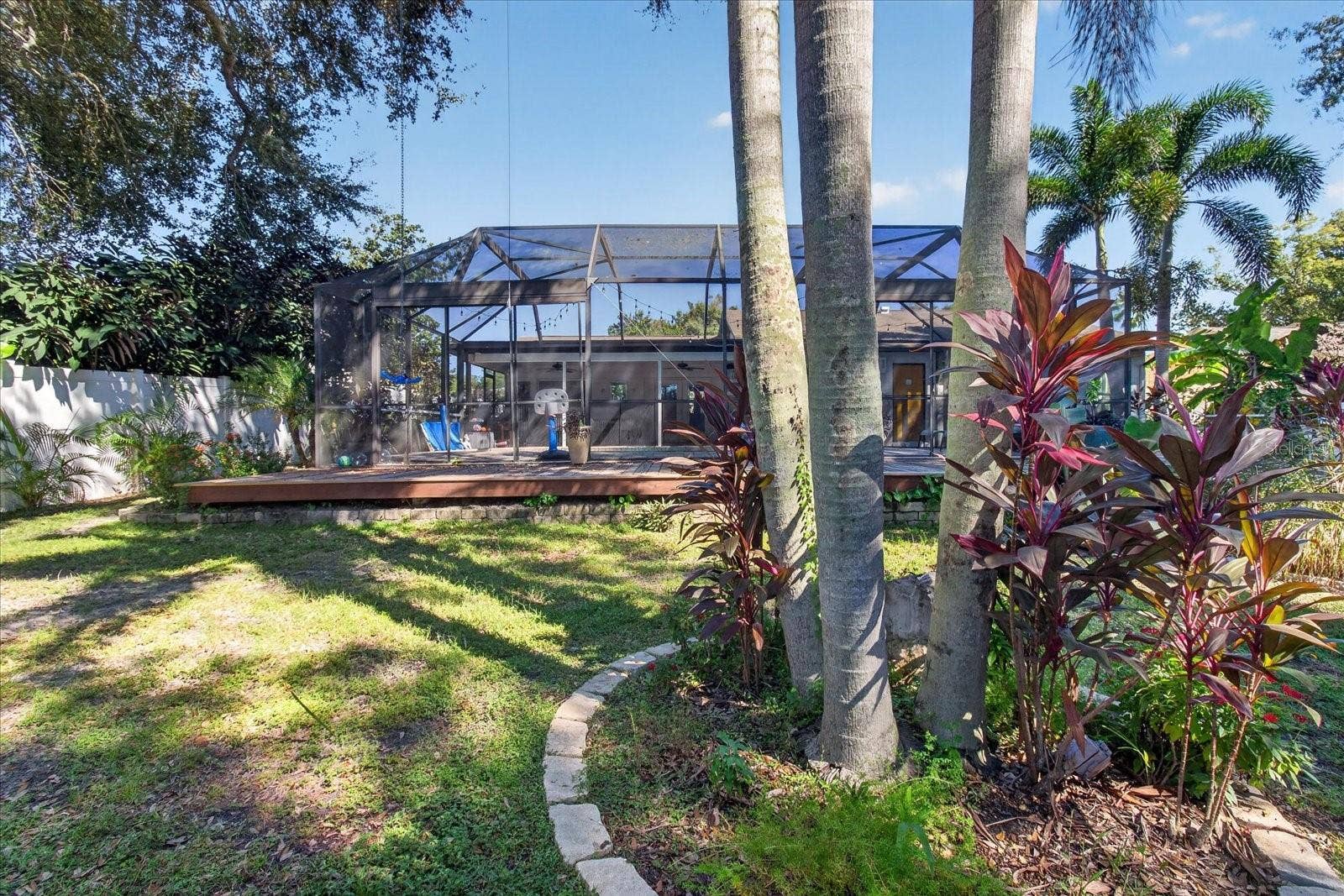 2406 COUNTRY TRAILS DRIVE, Safety Harbor, FL 34695