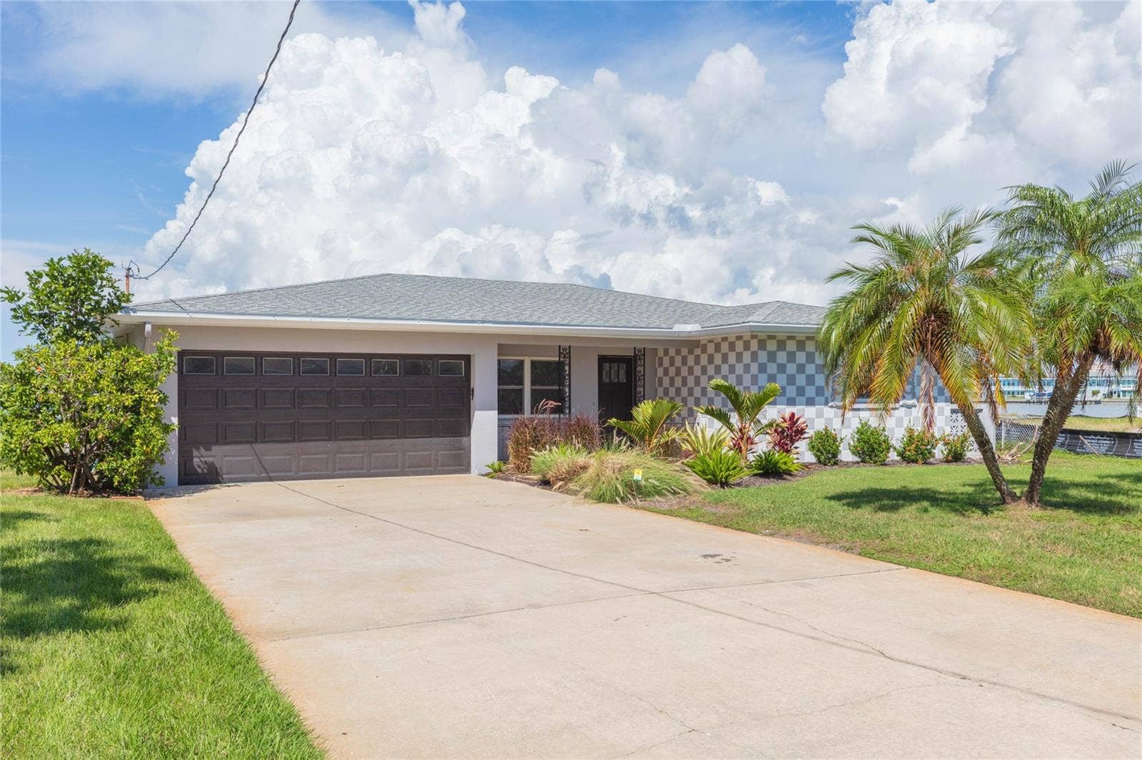 7160 S S, SHORE DR DRIVE, South Pasadena, FL 33707