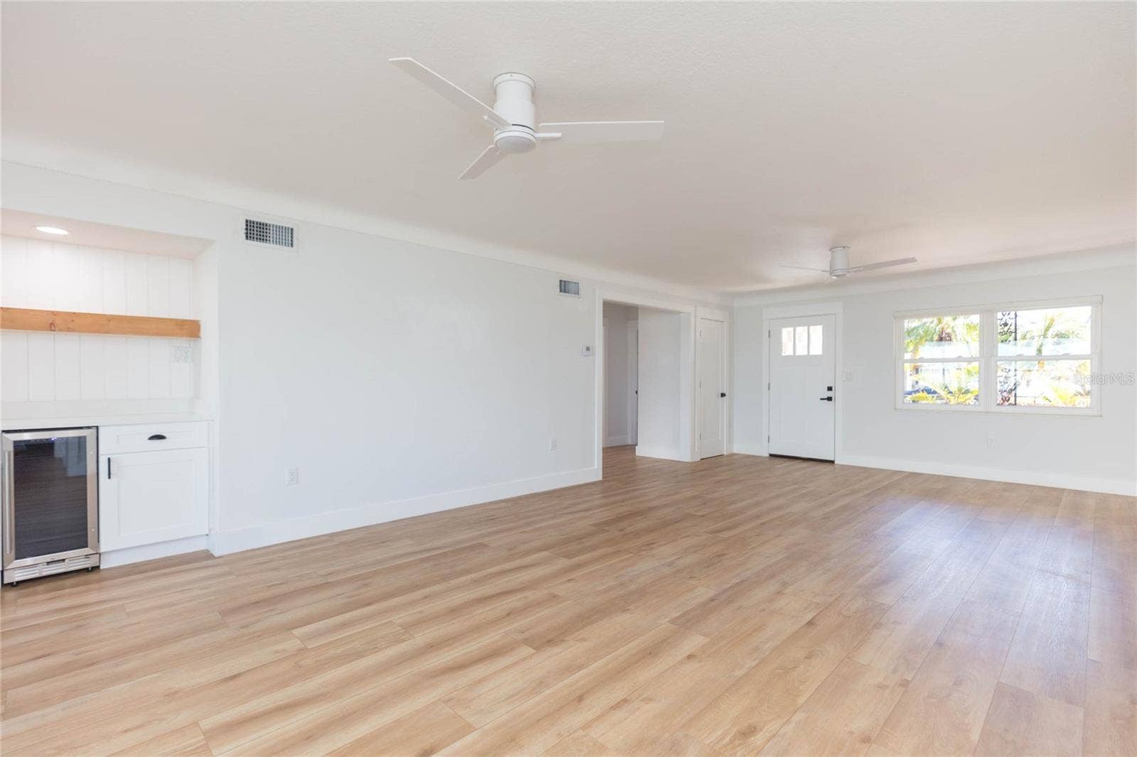 7160 S S, SHORE DR DRIVE, South Pasadena, FL 33707