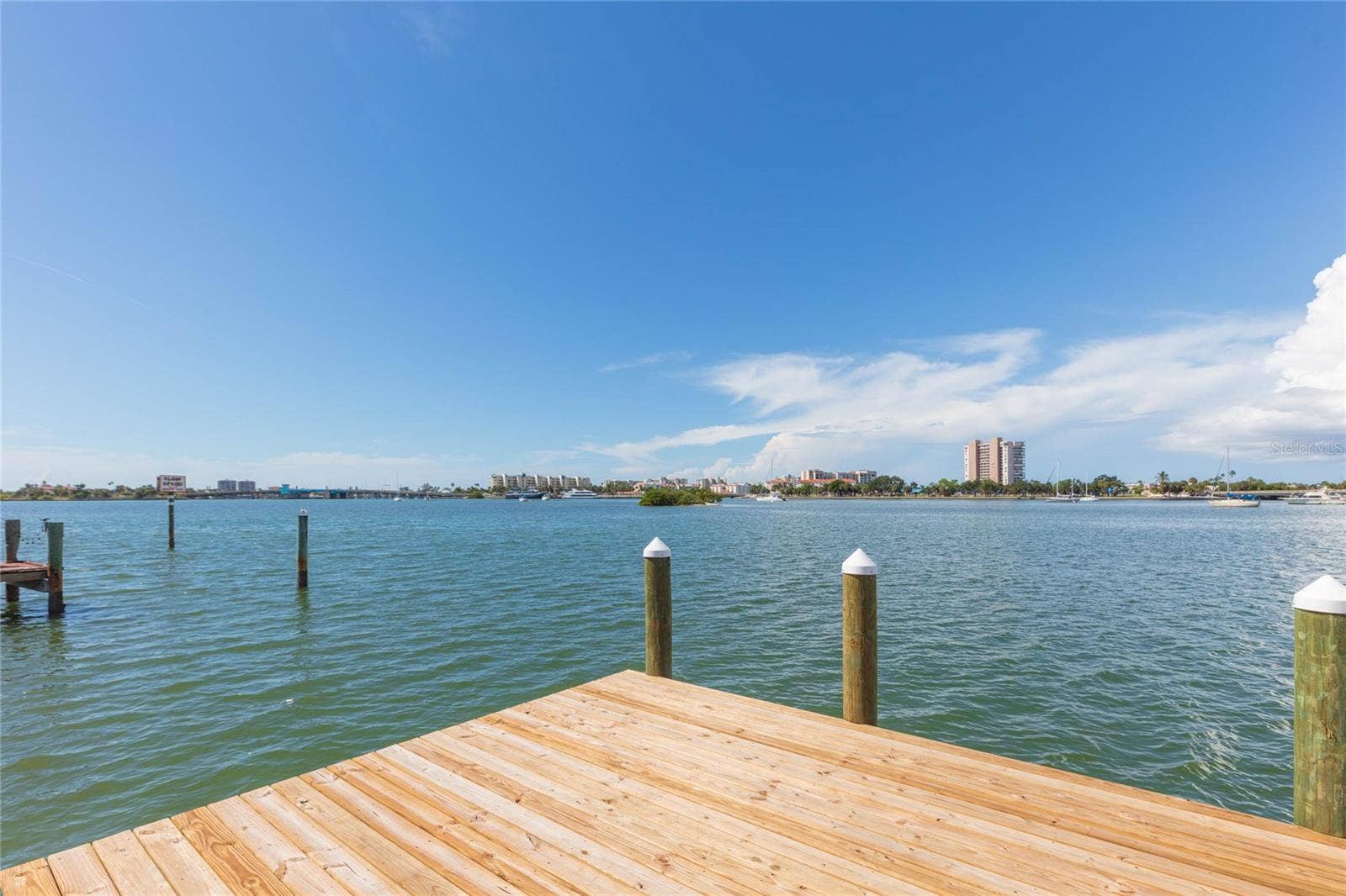 7160 S S, SHORE DR DRIVE, South Pasadena, FL 33707