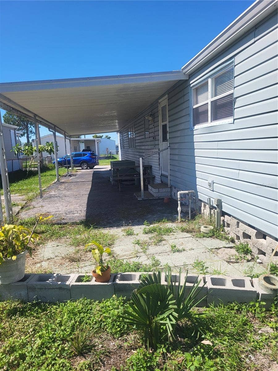 6580 SEMINOLE BOULEVARD N, #301A, Seminole, FL 33772 6580 SEMINOLE BOULEVARD N, #301A, Seminole, FL 33772