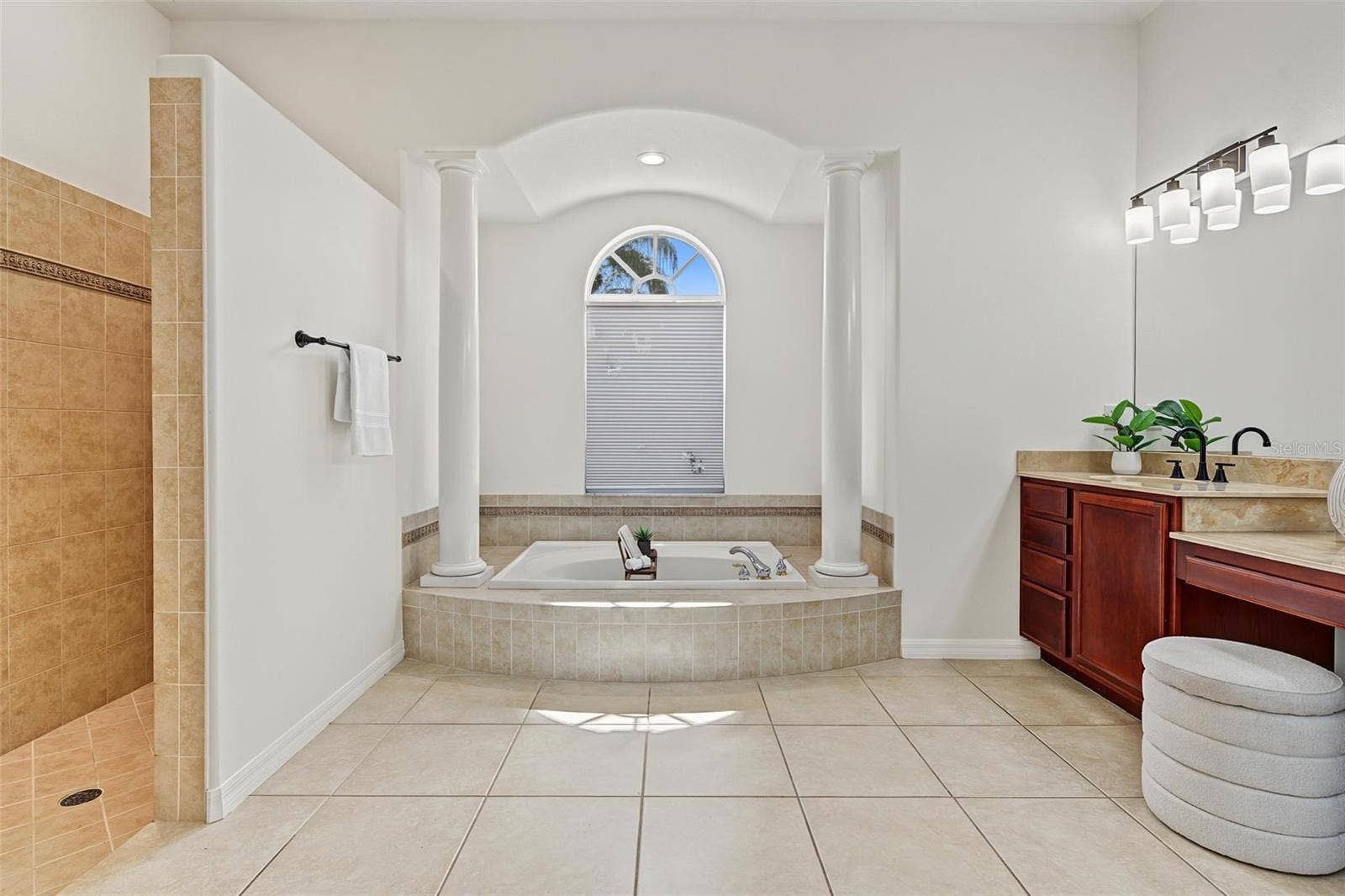 2126 BLUE BEECH COURT, New Port Richey, FL 34655