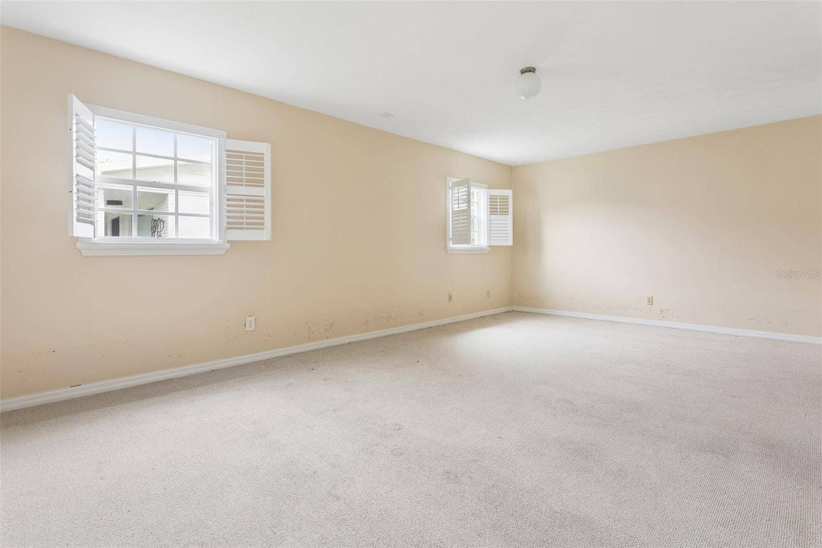 4208 N RIVER VIEW AVENUE, Tampa, FL 33607