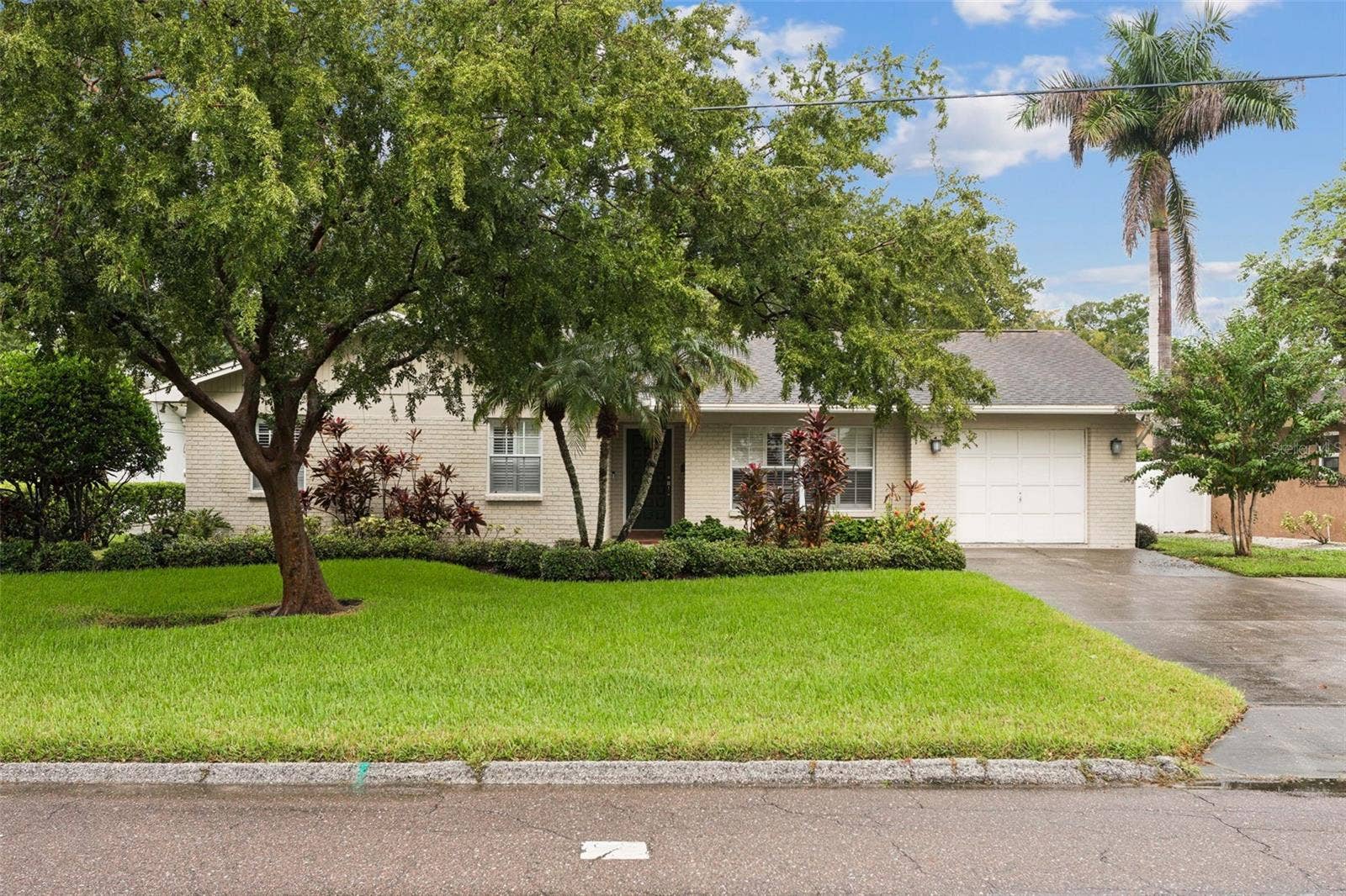4208 N RIVER VIEW AVENUE, Tampa, FL 33607