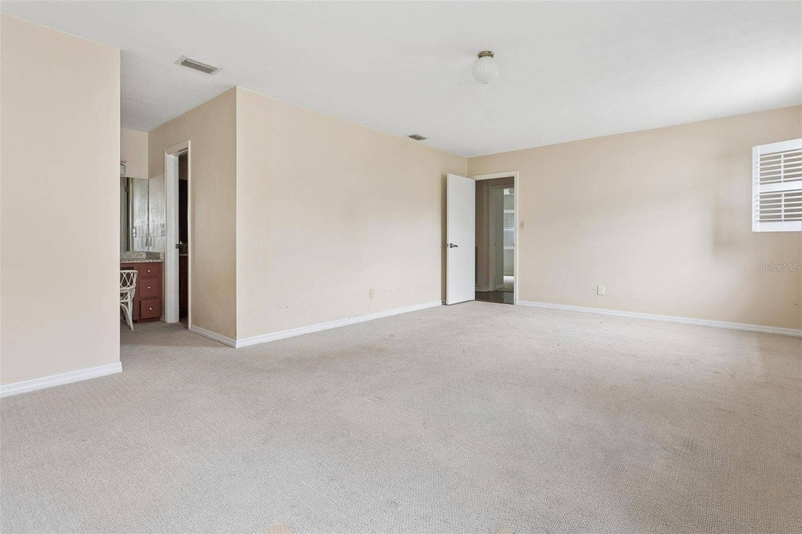 4208 N RIVER VIEW AVENUE, Tampa, FL 33607