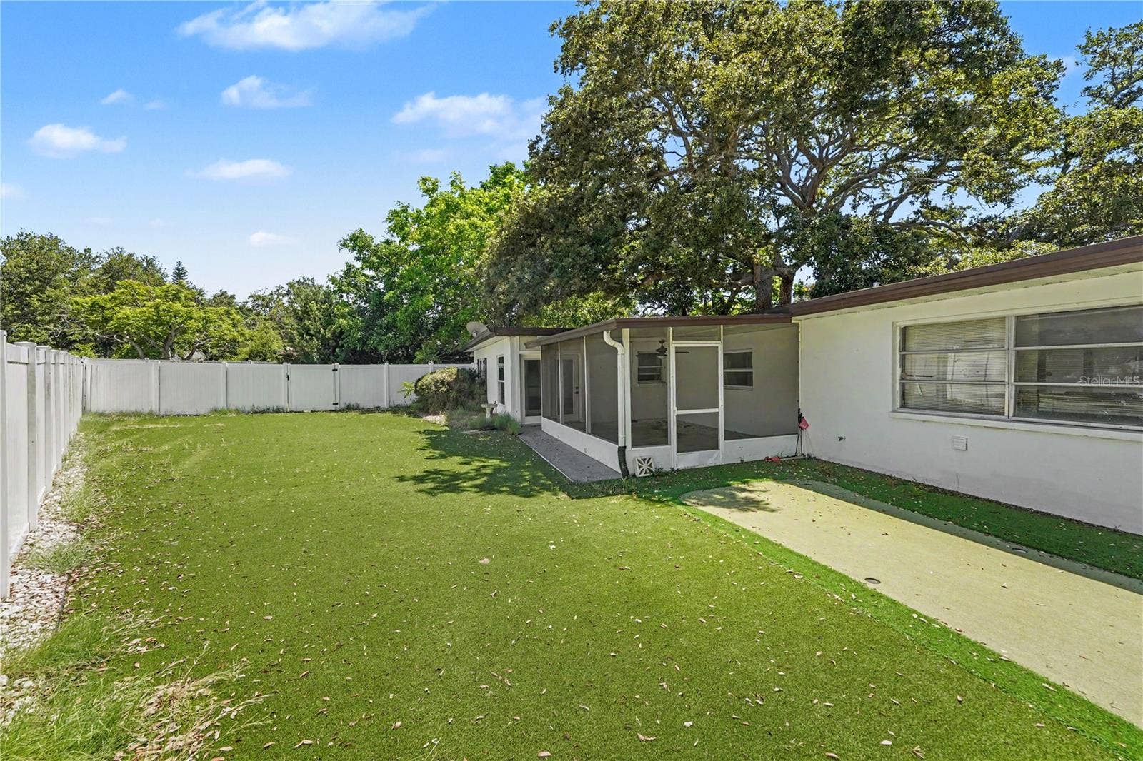 217 GARDEN CIRCLE, Belleair, FL 33756 Backyard