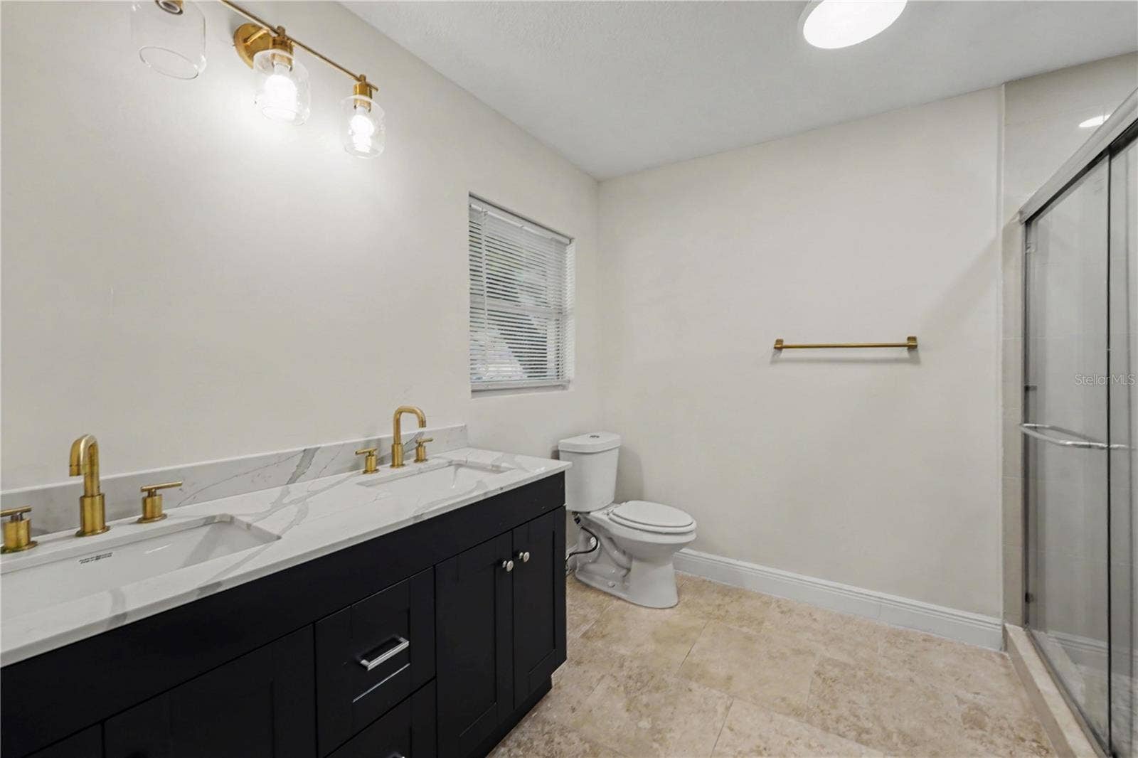 217 GARDEN CIRCLE, Belleair, FL 33756 Primary Bathroom
