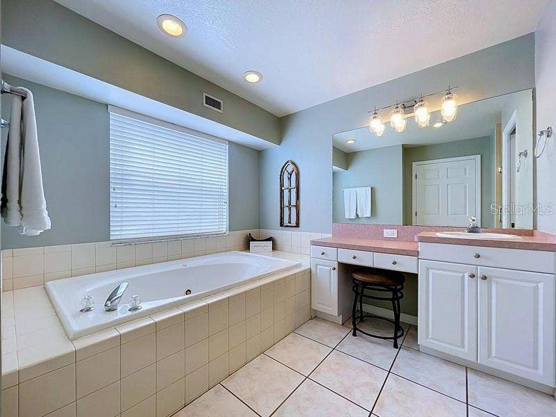 504 GULF BOULEVARD, #101, Indian Rocks Beach, FL 33785 504 GULF BOULEVARD, #101, Indian Rocks Beach, FL 33785
