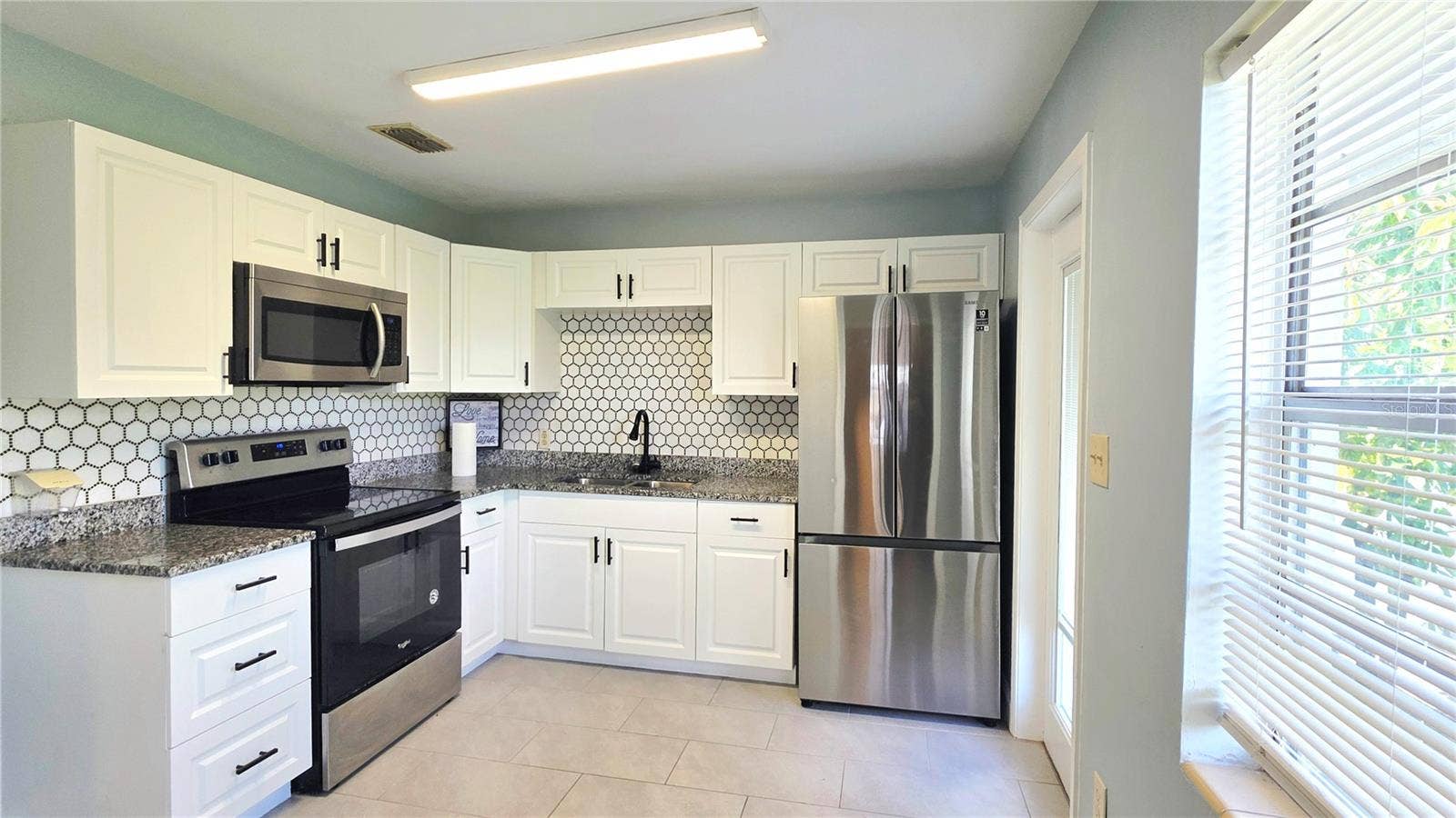 213 W CRAWFORD STREET, Lakeland, FL 33805 213 W CRAWFORD STREET, Lakeland, FL 33805