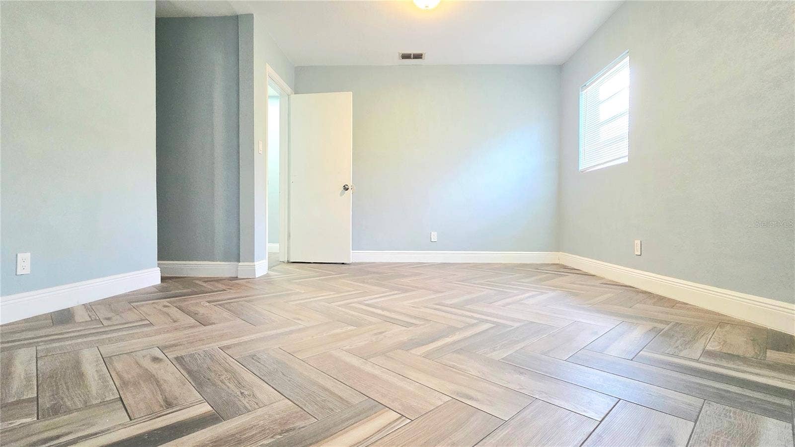 213 W CRAWFORD STREET, Lakeland, FL 33805 213 W CRAWFORD STREET, Lakeland, FL 33805