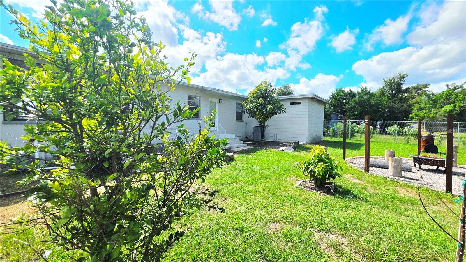 213 W CRAWFORD STREET, Lakeland, FL 33805 213 W CRAWFORD STREET, Lakeland, FL 33805