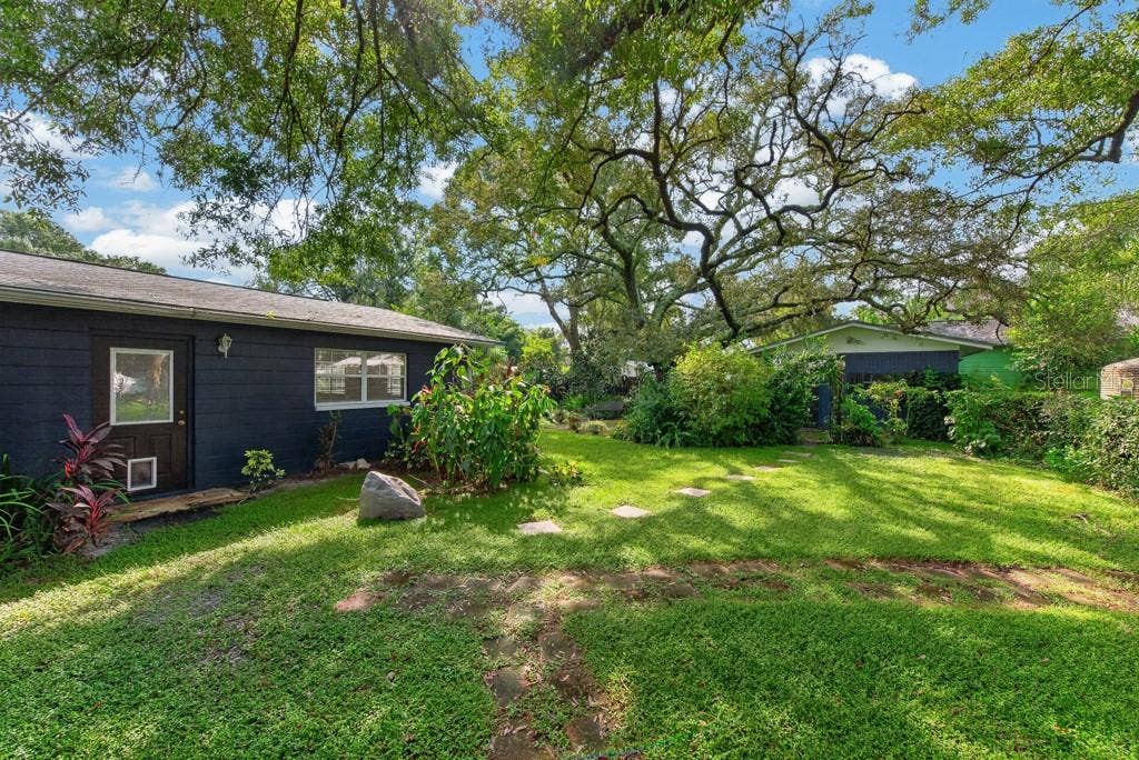 1708 POND LAKE DRIVE, Tampa, FL 33612
