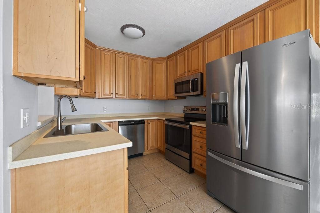 1708 POND LAKE DRIVE, Tampa, FL 33612