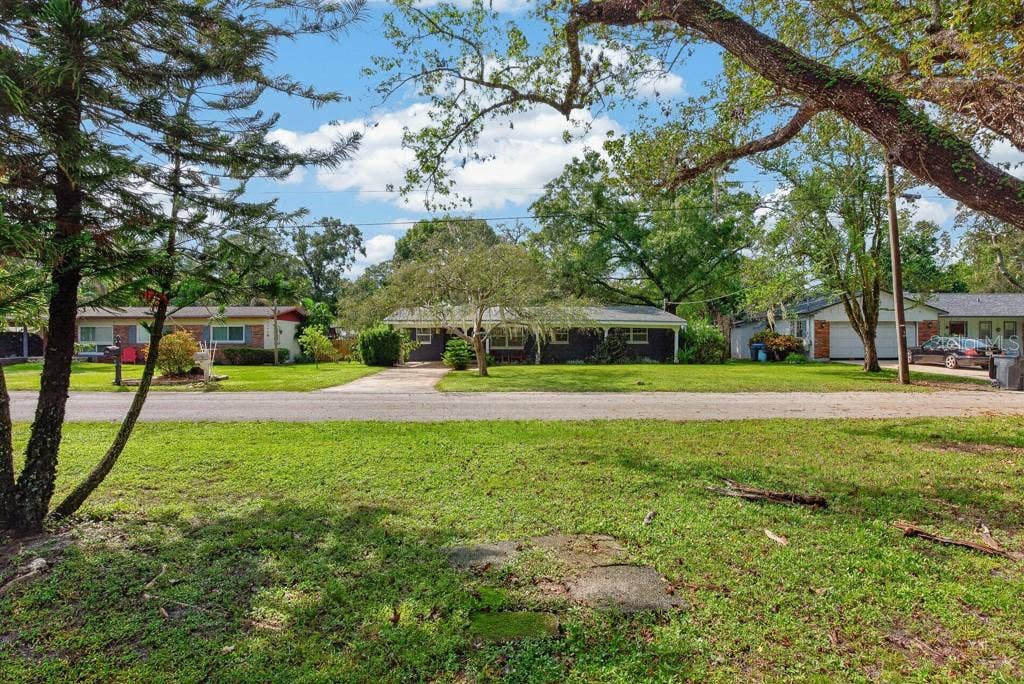 1708 POND LAKE DRIVE, Tampa, FL 33612