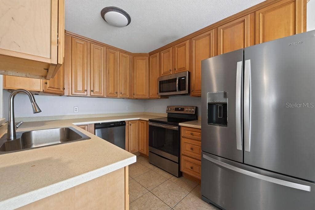 1708 POND LAKE DRIVE, Tampa, FL 33612