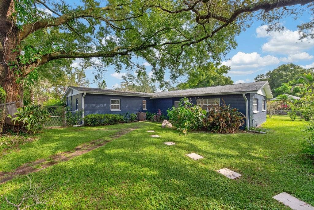 1708 POND LAKE DRIVE, Tampa, FL 33612