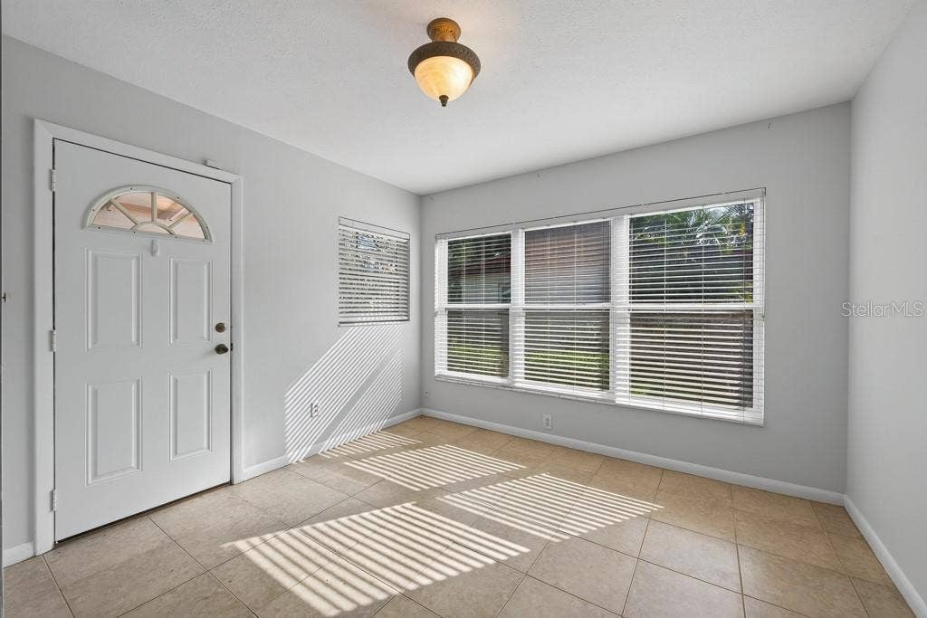 1708 POND LAKE DRIVE, Tampa, FL 33612
