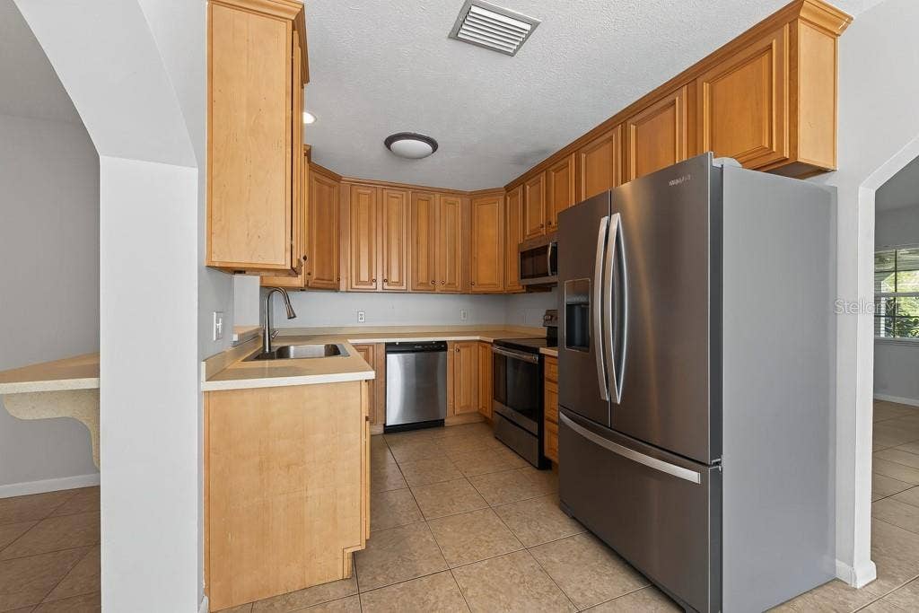 1708 POND LAKE DRIVE, Tampa, FL 33612