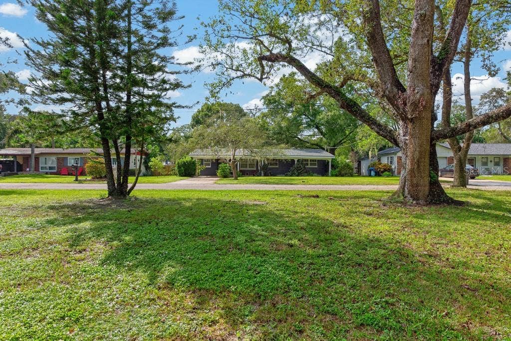 1708 POND LAKE DRIVE, Tampa, FL 33612